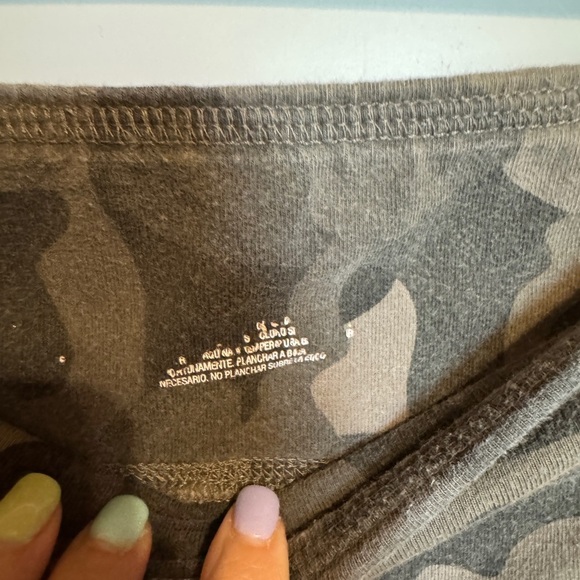 Target Womens Size XLCamouflage Leggings - Picture 3 of 8